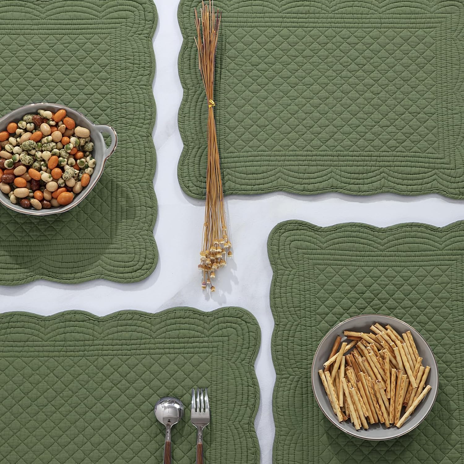 HOMBYS Quilted Placemats Set of 6 Washable-13x18 inches Rectangular Placemats for Kitchen Table-100% Cotton Fabric Rectangular Table Mats, (Emerald Green)